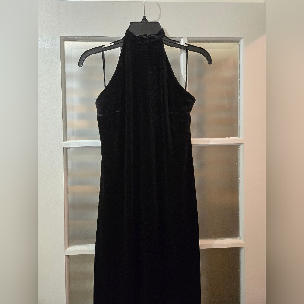 Black Halter Sheath Maxi Dress
